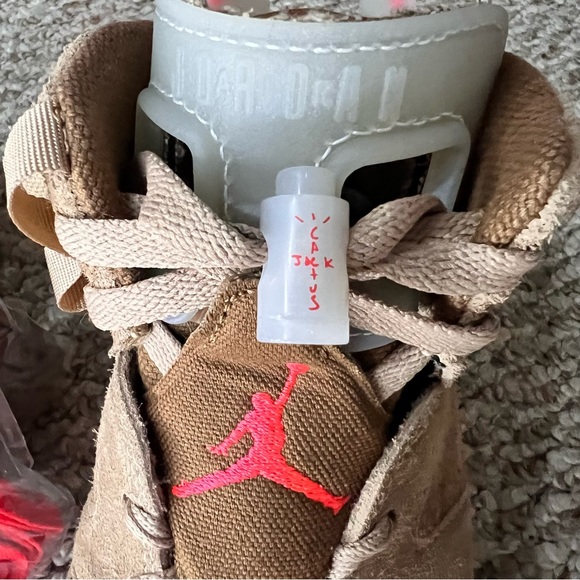 Jordan Retro 6 Travis Scott British Khaki - Picture 7 of 13